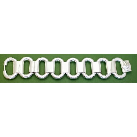 8 inch, Vintage Bold Medieval Lion Silver Tone Bracelet - K42 - Picture 3 of 4